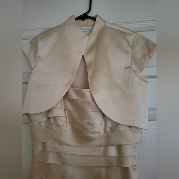 Calvin Klein dress with cropped jacket - Picture 4 of 12